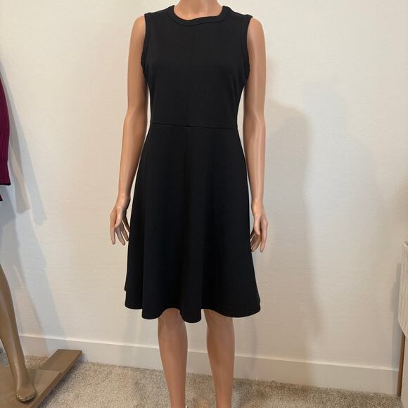 Banana Republic medium Ponte fit and flare dress D1 2622 - Picture 9 of 9
